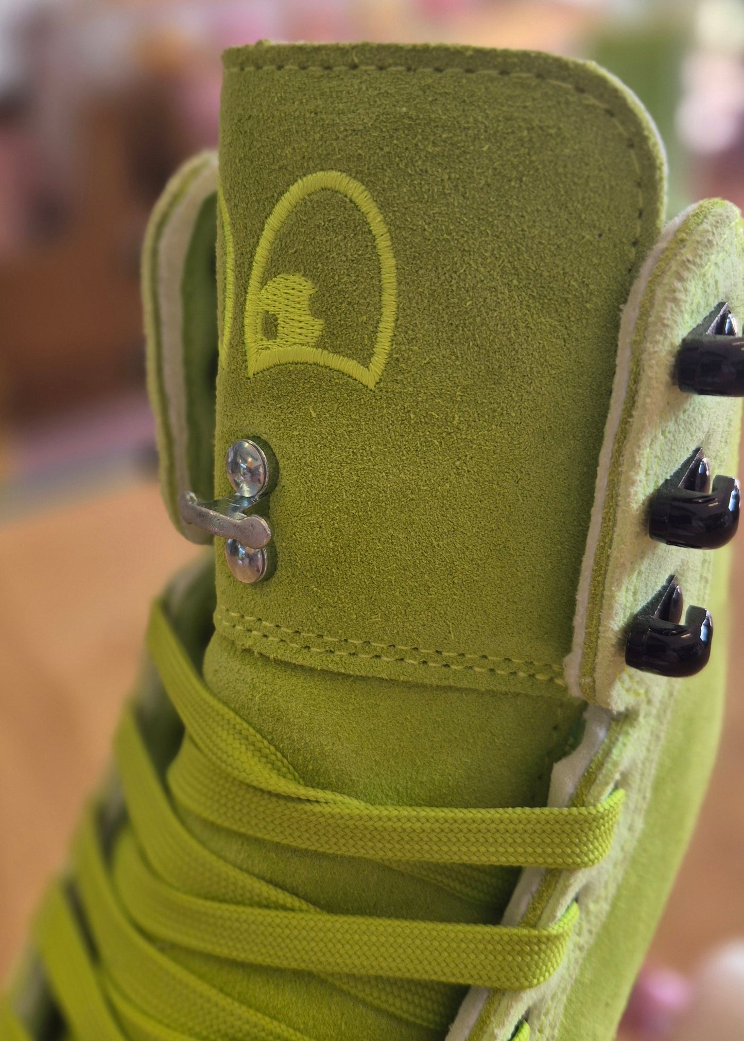 Chuffed-Green-Rib-Pro-Boots-Brunny-Dragon-Plate-Roller-Skates