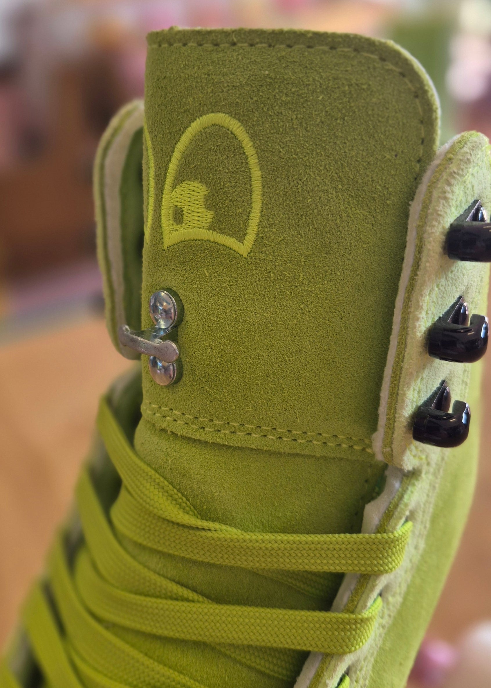 Chuffed-Green-Rib-Pro-Boots-Brunny-Dragon-Plate-Roller-Skates