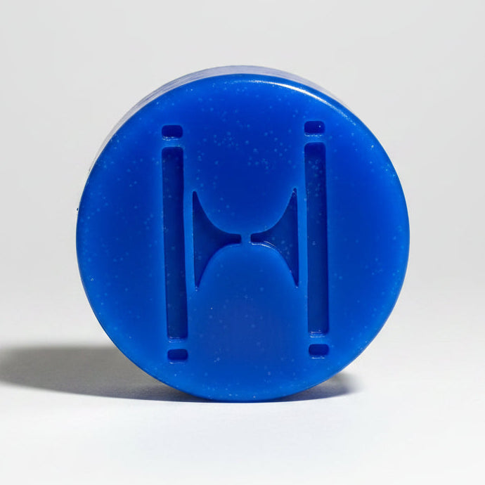 Huck-Skate-Supply-Puck-Roller-Skate-Grind-Wax-Blue