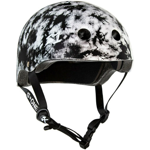 Introducing the Sunshine Rollers S1 Lifer Helmet in Black & White Tie Dye Matte, equipped with EPS Fusion Foam for superior safety. This certified helmet combines style and protection, featuring ventilation holes and an adjustable black chin strap for your riding comfort.