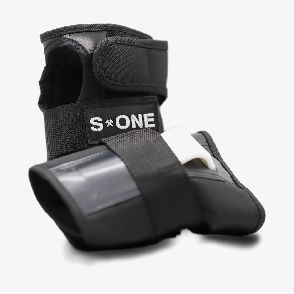 S1 - Wrist Guards (Black)